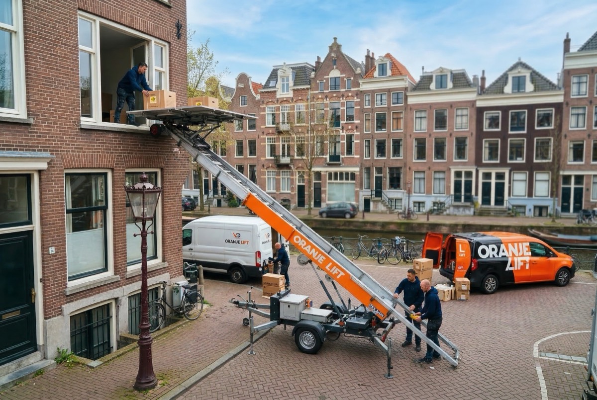 OrangeLift verhuislift bij grachtenverhuizing